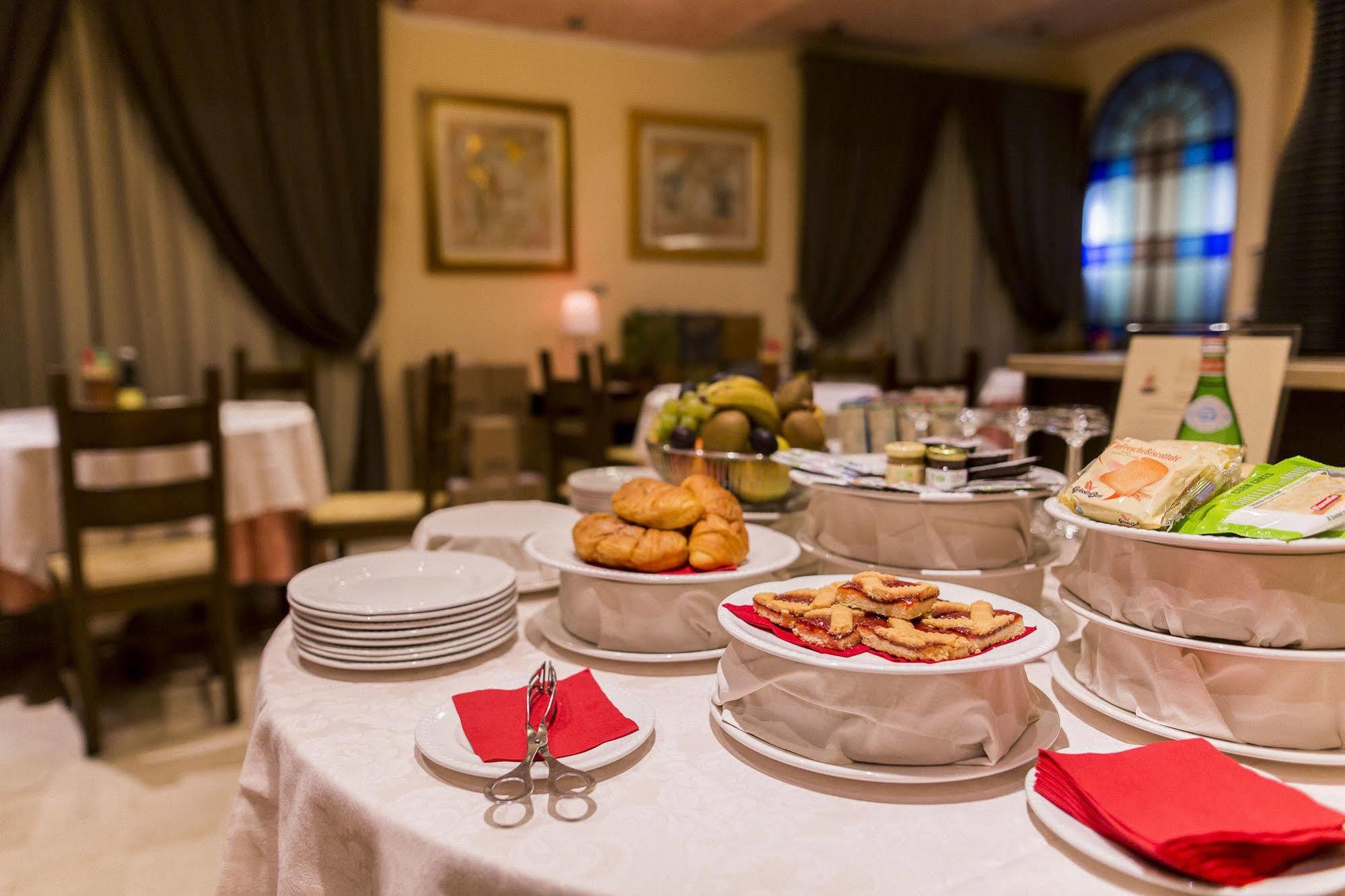 Quari Hotel Restaurant & Pizza Cologna Veneta Экстерьер фото