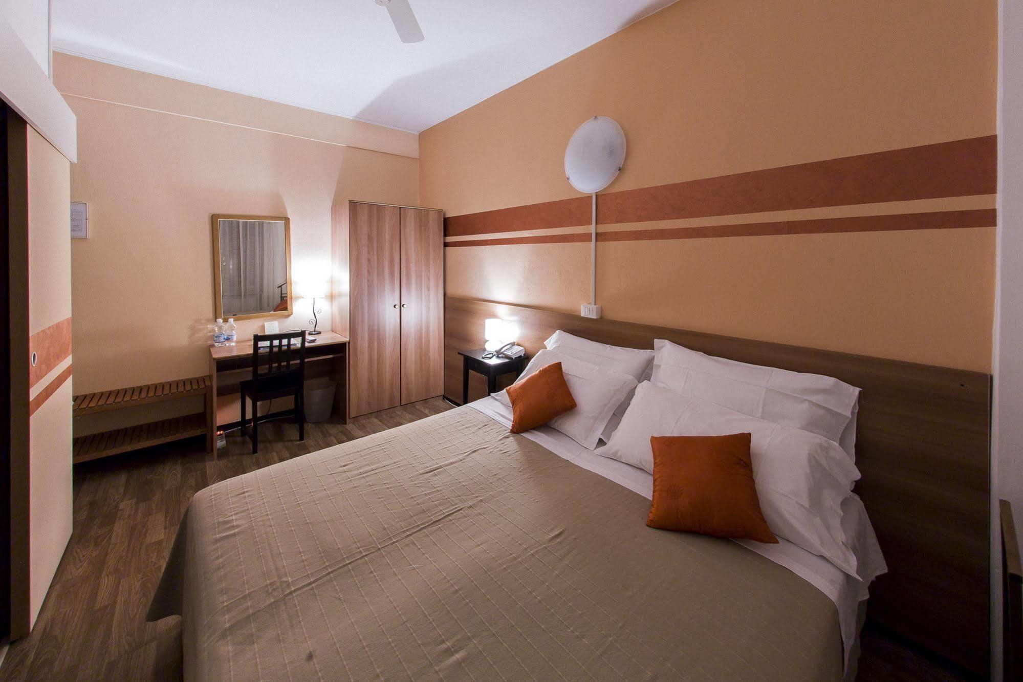 Quari Hotel Restaurant & Pizza Cologna Veneta Экстерьер фото